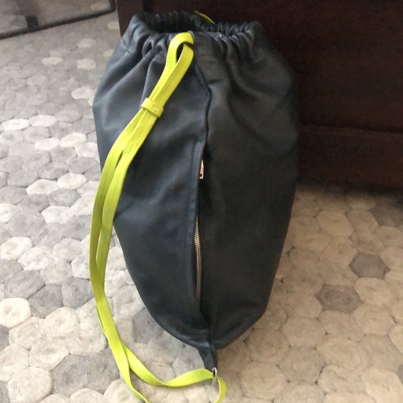 Alexander Wang Neon Strap Gym Sack in Green leather - Picture 9 of 13